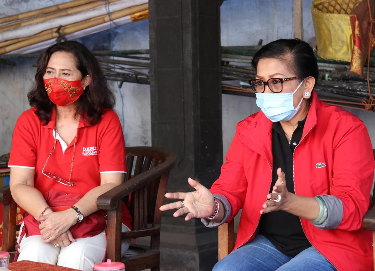 podiumnews.com-Ny. Putri Koster Mengedukasi Kembali Produktif Tetapi Aman dari Covid-19